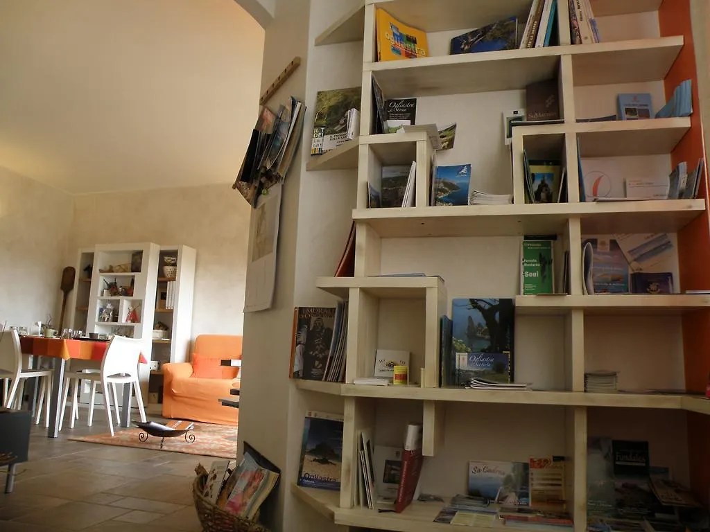 Bed and Breakfast Le Stanze di Patika Tortolì Bed & Breakfast